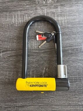 New York Lock U-Lock with Yellow Protective Cover